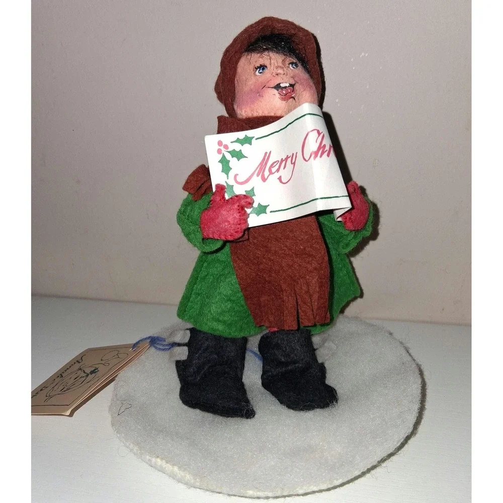 Vintage Annalee 1992 Carolers Doll Figurine – Felt Christmas Decor